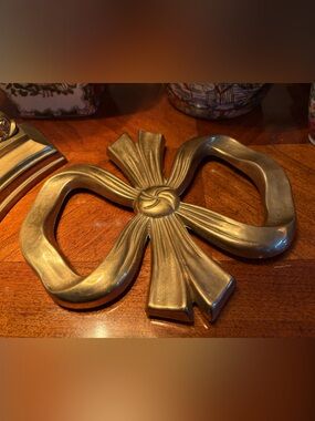 Vintage Brass Bow Trivet, Solid Quality